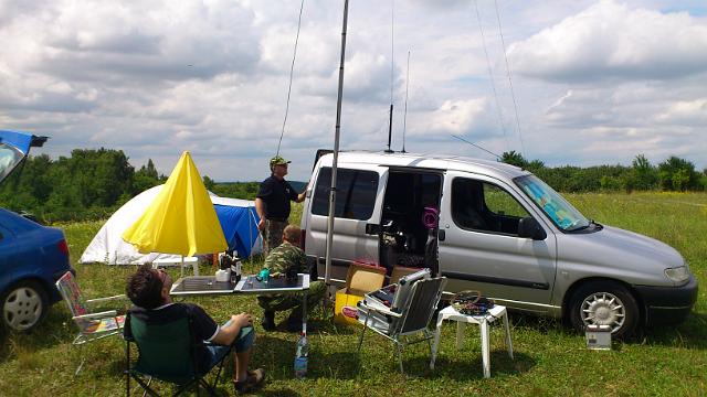 085 Dalsie anteny na KV na aute.jpg